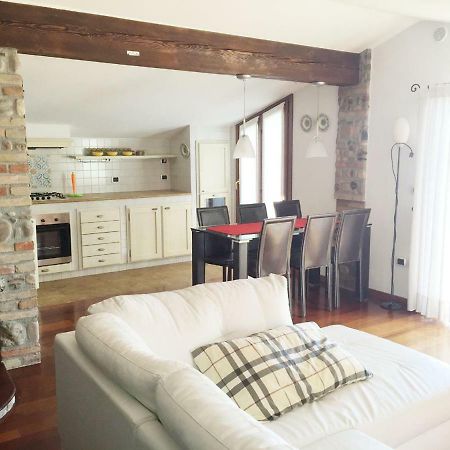 Апартаменти 71 Via Vittorio Emanuele, Vista Lago E Terme Сірміоне Екстер'єр фото